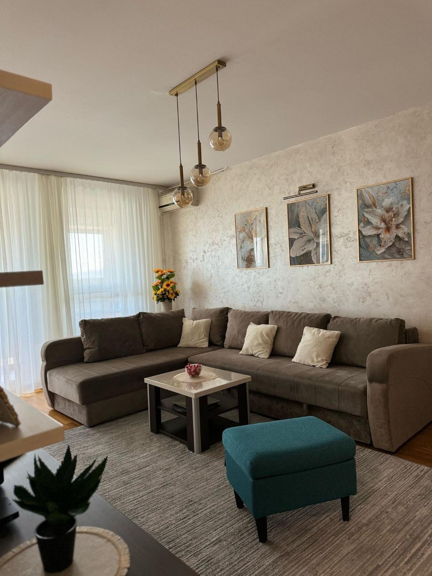 Manhattan Belvil * Belgrade